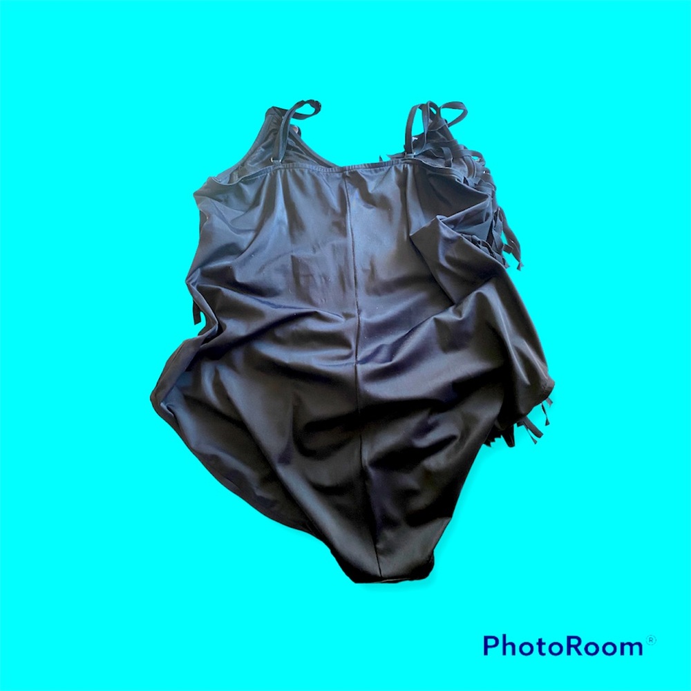 One piece swimsuit size 16 w tassels that make you look at least 10 pounds lite